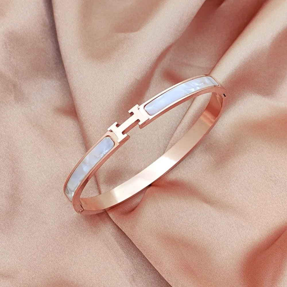 Elegant Rose Gold and White Bangle Bracelet